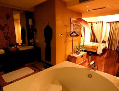 长沙天心养生会所的黄昏恋：当爱情遇上八十岁